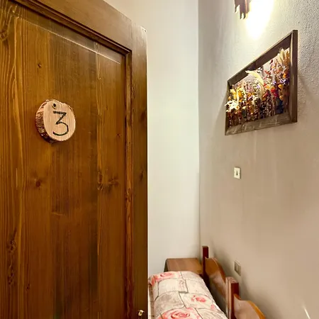 Ristorante Ca Di Veroli فندق بانيو دي رومانيا
